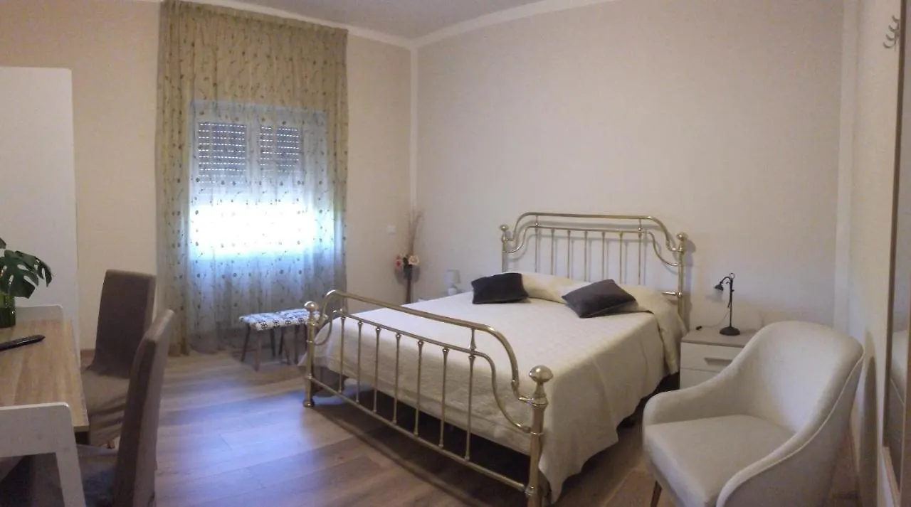Ostia Lido Central Rooms איטליה